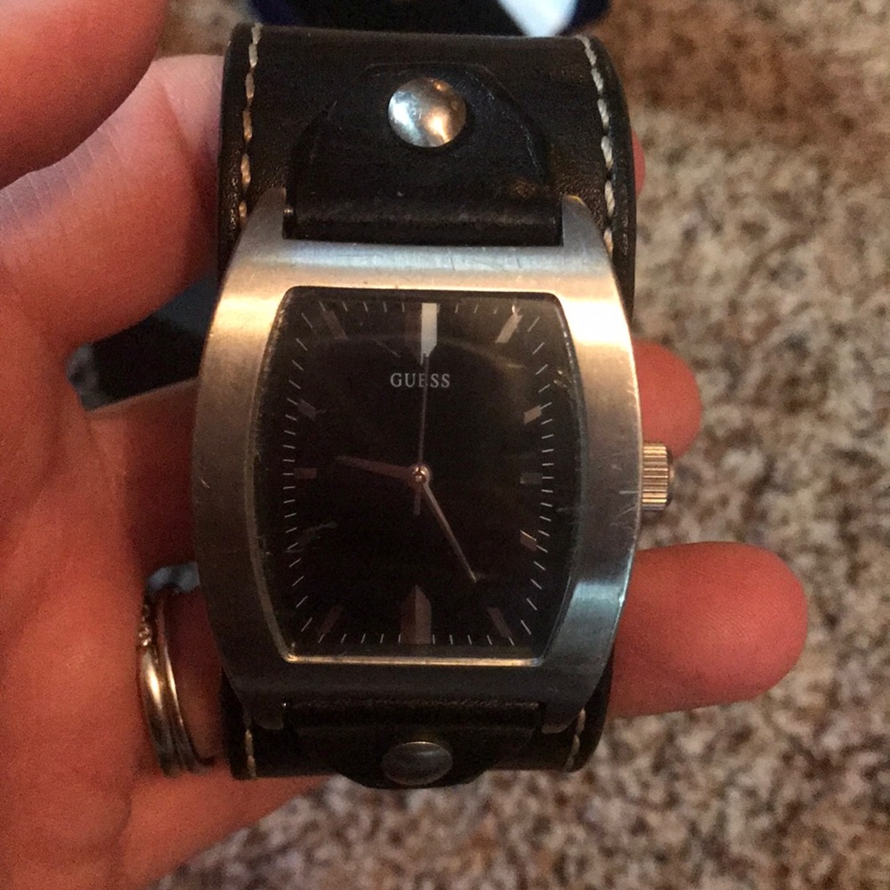 Guess Watch